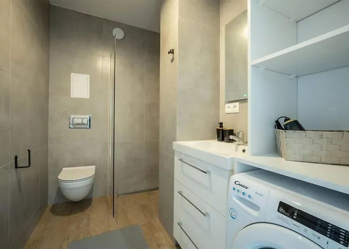 Wigurytower 63' 아파트 우치